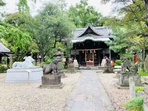 三囲神社の本殿・本堂