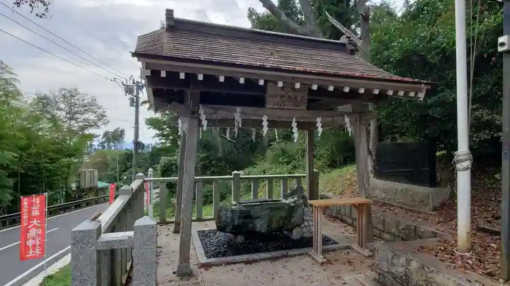 大島神社の手水舎