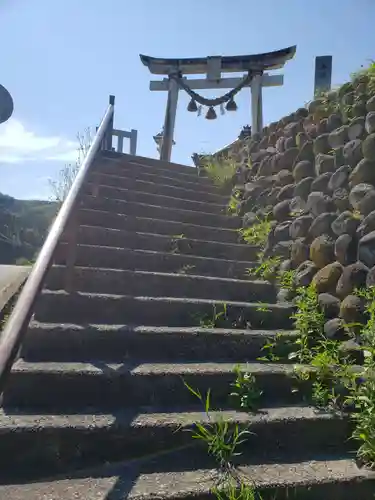 八幡神社の建物その他