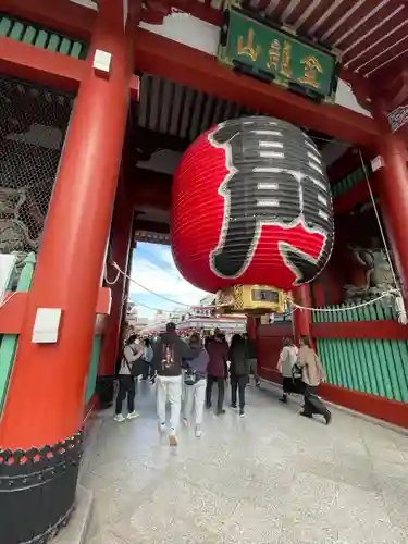 浅草寺の山門