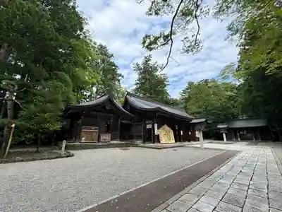 雄山神社前立社壇の本殿・本堂