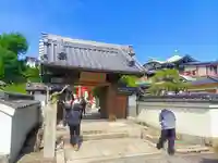 蓮花院の山門・神門
