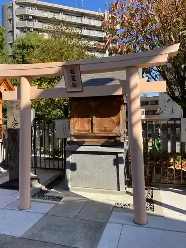 鶴見神社の末社