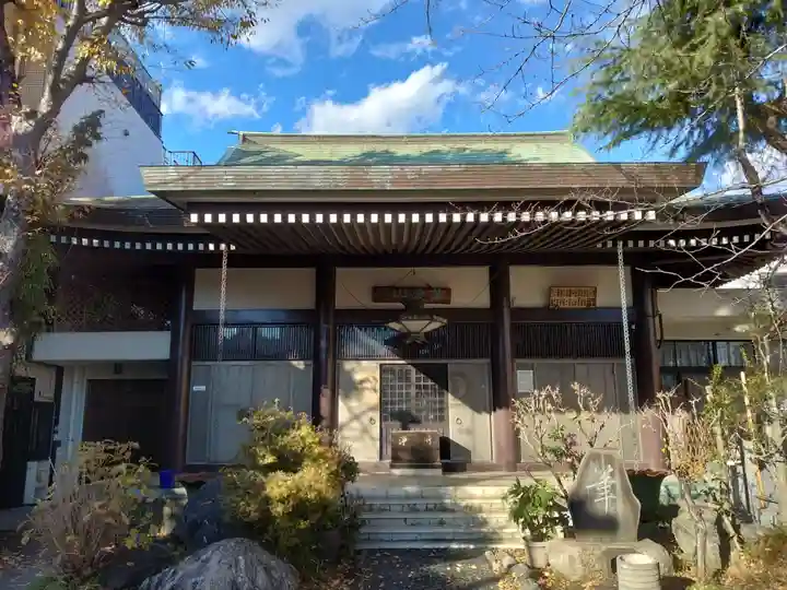 弥勒寺の本殿・本堂