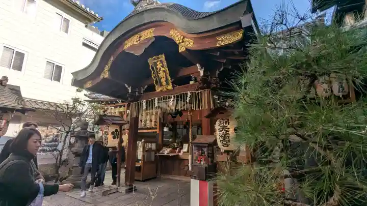 錦天満宮の{uncategorized: "未分類", other: "その他", undefined: "問題あり", building: "その他建物", grave: "お墓", sacred_gate: "鳥居", guardian: "狛犬", statue: "像", buddha: "仏像", history: "歴史", nature: "自然", garden: "庭園", animal: "動物", pagoda: "塔", temizu: "手水舎", mountain_gate: "山門・神門", sanctuary: "本殿・本堂", subordinate: "末社・摂社", art: "芸術", scenery: "景色", jizo: "地蔵", ema: "絵馬", goshuin: "御朱印", omikuji: "おみくじ", items: "授与品その他", amulet: "お守り", goshuincho: "御朱印帳", eats: "食事", festival: "お祭り", votive_dance: "神楽", shichigosan: "七五三参", wedding: "結婚式", experience: "体験その他", initially: "初詣", around: "周辺", anti_infection: "感染症対策"}