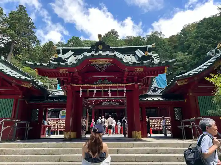箱根神社の{uncategorized: "未分類", other: "その他", undefined: "問題あり", building: "その他建物", grave: "お墓", sacred_gate: "鳥居", guardian: "狛犬", statue: "像", buddha: "仏像", history: "歴史", nature: "自然", garden: "庭園", animal: "動物", pagoda: "塔", temizu: "手水舎", mountain_gate: "山門・神門", sanctuary: "本殿・本堂", subordinate: "末社・摂社", art: "芸術", scenery: "景色", jizo: "地蔵", ema: "絵馬", goshuin: "御朱印", omikuji: "おみくじ", items: "授与品その他", amulet: "お守り", goshuincho: "御朱印帳", eats: "食事", festival: "お祭り", votive_dance: "神楽", shichigosan: "七五三参", wedding: "結婚式", experience: "体験その他", initially: "初詣", around: "周辺", anti_infection: "感染症対策"}