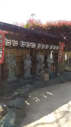 中野沼袋氷川神社の像