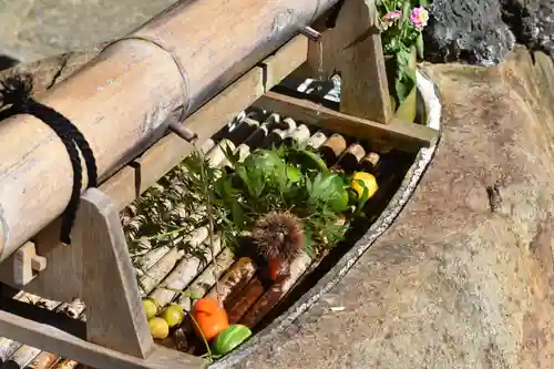 葛原岡神社の手水舎