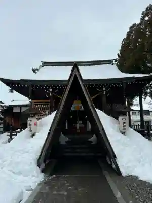 奥田神社の{uncategorized: "未分類", other: "その他", undefined: "問題あり", building: "その他建物", grave: "お墓", sacred_gate: "鳥居", guardian: "狛犬", statue: "像", buddha: "仏像", history: "歴史", nature: "自然", garden: "庭園", animal: "動物", pagoda: "塔", temizu: "手水舎", mountain_gate: "山門・神門", sanctuary: "本殿・本堂", subordinate: "末社・摂社", art: "芸術", scenery: "景色", jizo: "地蔵", ema: "絵馬", goshuin: "御朱印", omikuji: "おみくじ", items: "授与品その他", amulet: "お守り", goshuincho: "御朱印帳", eats: "食事", festival: "お祭り", votive_dance: "神楽", shichigosan: "七五三参", wedding: "結婚式", experience: "体験その他", initially: "初詣", around: "周辺", anti_infection: "感染症対策"}