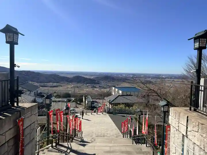 筑波山大御堂の{uncategorized: "未分類", other: "その他", undefined: "問題あり", building: "その他建物", grave: "お墓", sacred_gate: "鳥居", guardian: "狛犬", statue: "像", buddha: "仏像", history: "歴史", nature: "自然", garden: "庭園", animal: "動物", pagoda: "塔", temizu: "手水舎", mountain_gate: "山門・神門", sanctuary: "本殿・本堂", subordinate: "末社・摂社", art: "芸術", scenery: "景色", jizo: "地蔵", ema: "絵馬", goshuin: "御朱印", omikuji: "おみくじ", items: "授与品その他", amulet: "お守り", goshuincho: "御朱印帳", eats: "食事", festival: "お祭り", votive_dance: "神楽", shichigosan: "七五三参", wedding: "結婚式", experience: "体験その他", initially: "初詣", around: "周辺", anti_infection: "感染症対策"}