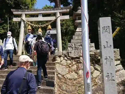 関山神社の鳥居