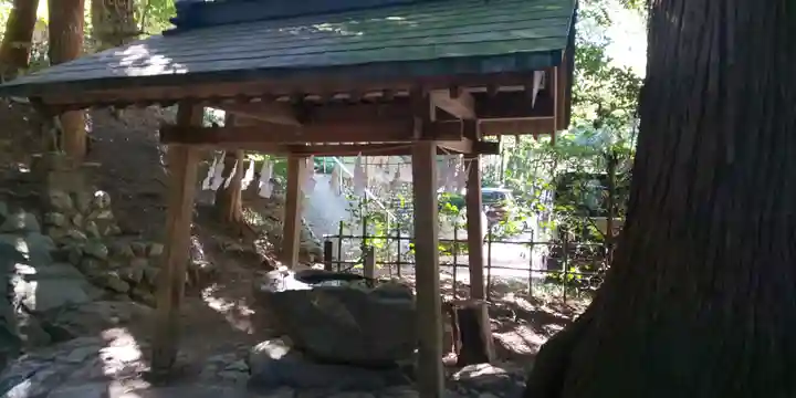 萩日吉神社の手水舎