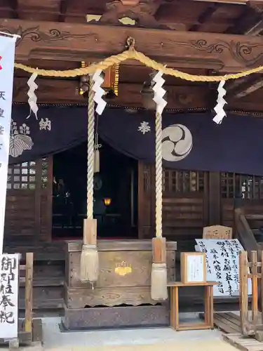 鶴峯八幡宮の本殿・本堂