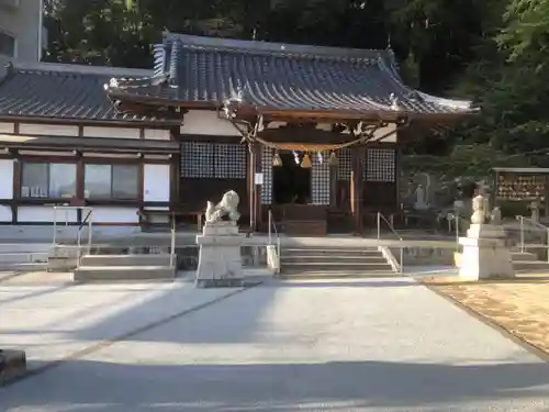 尾長天満宮の本殿・本堂