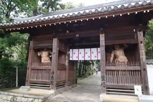 神恵院の山門・神門