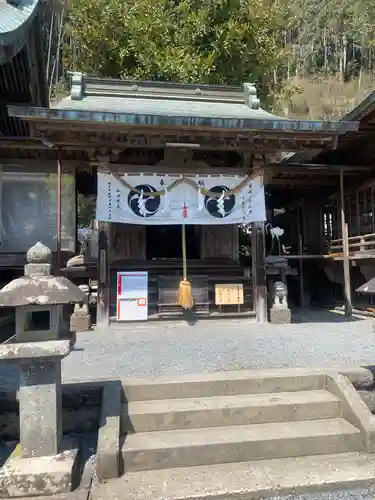 交通安全神社の本殿