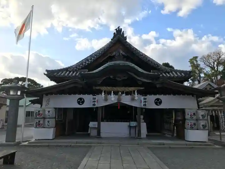 曩祖八幡宮の本殿・本堂