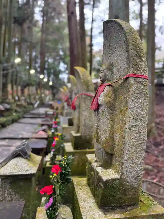 宝山寺の{uncategorized: "未分類", other: "その他", undefined: "問題あり", building: "その他建物", grave: "お墓", sacred_gate: "鳥居", guardian: "狛犬", statue: "像", buddha: "仏像", history: "歴史", nature: "自然", garden: "庭園", animal: "動物", pagoda: "塔", temizu: "手水舎", mountain_gate: "山門・神門", sanctuary: "本殿・本堂", subordinate: "末社・摂社", art: "芸術", scenery: "景色", jizo: "地蔵", ema: "絵馬", goshuin: "御朱印", omikuji: "おみくじ", items: "授与品その他", amulet: "お守り", goshuincho: "御朱印帳", eats: "食事", festival: "お祭り", votive_dance: "神楽", shichigosan: "七五三参", wedding: "結婚式", experience: "体験その他", initially: "初詣", around: "周辺", anti_infection: "感染症対策"}