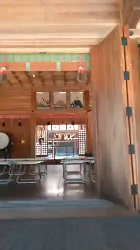 三柱神社の本殿・本堂