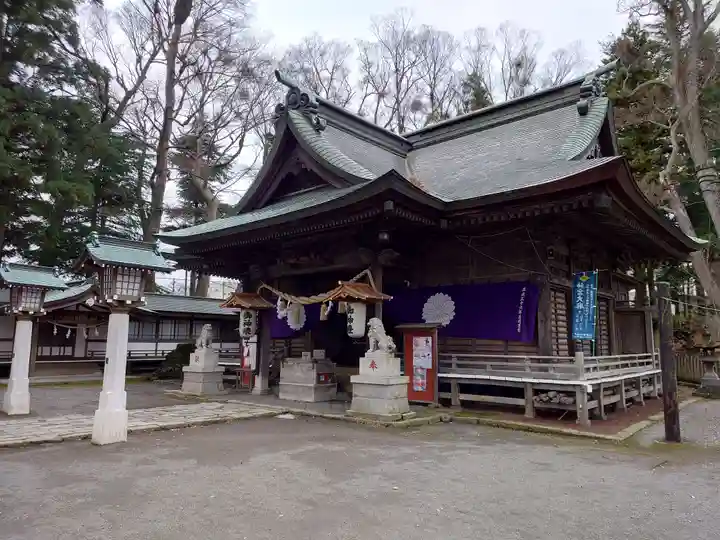 小室浅間神社の本殿・本堂