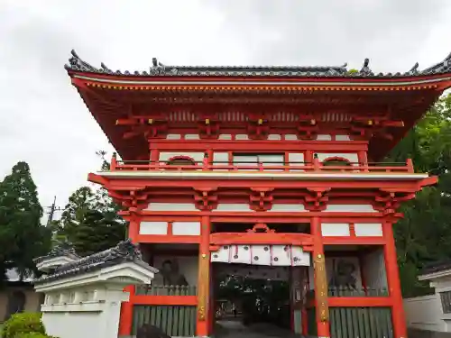 金泉寺の山門・神門