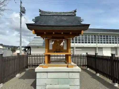 守田神社の{uncategorized: "未分類", other: "その他", undefined: "問題あり", building: "その他建物", grave: "お墓", sacred_gate: "鳥居", guardian: "狛犬", statue: "像", buddha: "仏像", history: "歴史", nature: "自然", garden: "庭園", animal: "動物", pagoda: "塔", temizu: "手水舎", mountain_gate: "山門・神門", sanctuary: "本殿・本堂", subordinate: "末社・摂社", art: "芸術", scenery: "景色", jizo: "地蔵", ema: "絵馬", goshuin: "御朱印", omikuji: "おみくじ", items: "授与品その他", amulet: "お守り", goshuincho: "御朱印帳", eats: "食事", festival: "お祭り", votive_dance: "神楽", shichigosan: "七五三参", wedding: "結婚式", experience: "体験その他", initially: "初詣", around: "周辺", anti_infection: "感染症対策"}