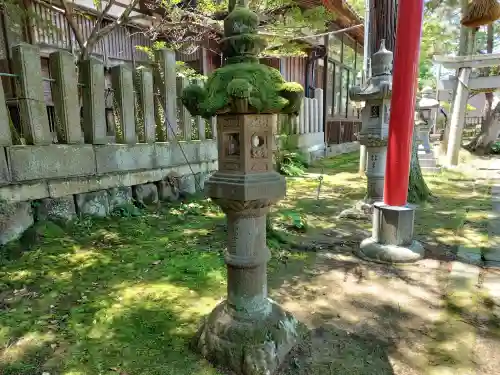 多太神社の{uncategorized: "未分類", other: "その他", undefined: "問題あり", building: "その他建物", grave: "お墓", sacred_gate: "鳥居", guardian: "狛犬", statue: "像", buddha: "仏像", history: "歴史", nature: "自然", garden: "庭園", animal: "動物", pagoda: "塔", temizu: "手水舎", mountain_gate: "山門・神門", sanctuary: "本殿・本堂", subordinate: "末社・摂社", art: "芸術", scenery: "景色", jizo: "地蔵", ema: "絵馬", goshuin: "御朱印", omikuji: "おみくじ", items: "授与品その他", amulet: "お守り", goshuincho: "御朱印帳", eats: "食事", festival: "お祭り", votive_dance: "神楽", shichigosan: "七五三参", wedding: "結婚式", experience: "体験その他", initially: "初詣", around: "周辺", anti_infection: "感染症対策"}