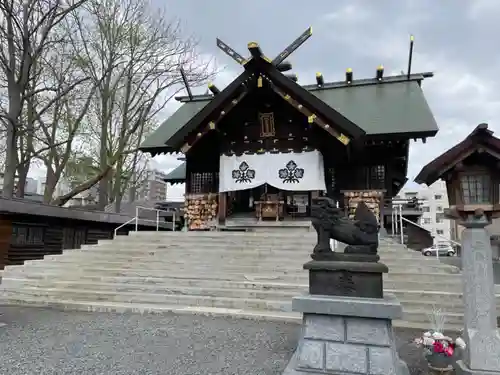札幌諏訪神社の本殿・本堂