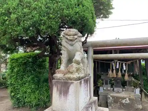 神明神社の狛犬