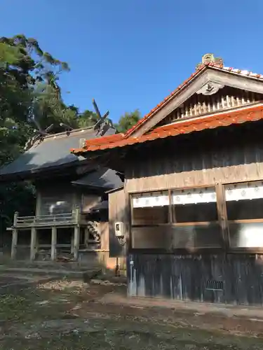 長見神社の本殿