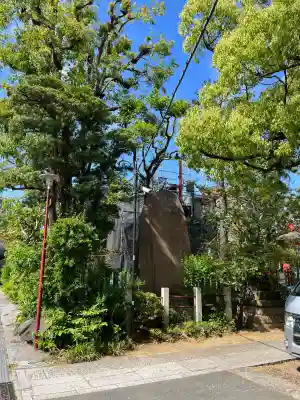 徳持神社の{uncategorized: "未分類", other: "その他", undefined: "問題あり", building: "その他建物", grave: "お墓", sacred_gate: "鳥居", guardian: "狛犬", statue: "像", buddha: "仏像", history: "歴史", nature: "自然", garden: "庭園", animal: "動物", pagoda: "塔", temizu: "手水舎", mountain_gate: "山門・神門", sanctuary: "本殿・本堂", subordinate: "末社・摂社", art: "芸術", scenery: "景色", jizo: "地蔵", ema: "絵馬", goshuin: "御朱印", omikuji: "おみくじ", items: "授与品その他", amulet: "お守り", goshuincho: "御朱印帳", eats: "食事", festival: "お祭り", votive_dance: "神楽", shichigosan: "七五三参", wedding: "結婚式", experience: "体験その他", initially: "初詣", around: "周辺", anti_infection: "感染症対策"}