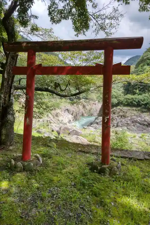赤池龍神辯財天(岐阜県)