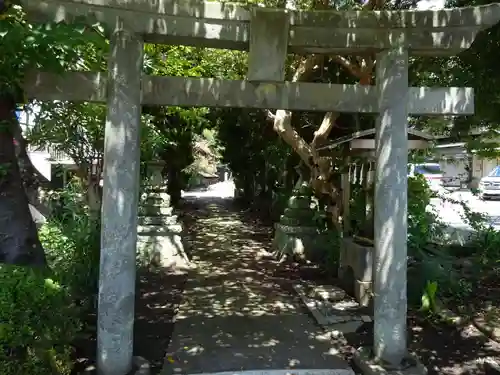 白山神社の鳥居