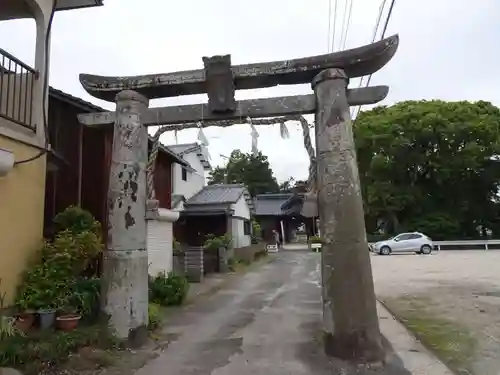 西宮社の鳥居