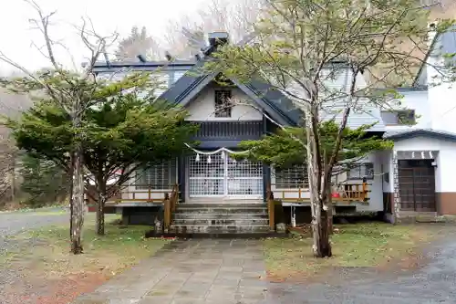 昆布森神社の本殿