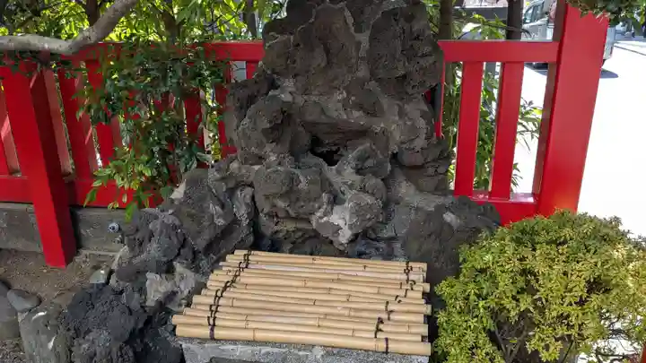 講武稲荷神社の手水舎