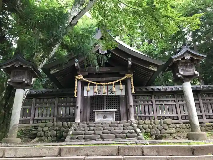 諏訪大社上社前宮(長野県)