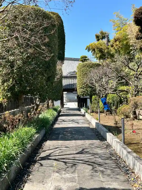龍泉寺 (福居町)の{uncategorized: "未分類", other: "その他", undefined: "問題あり", building: "その他建物", grave: "お墓", sacred_gate: "鳥居", guardian: "狛犬", statue: "像", buddha: "仏像", history: "歴史", nature: "自然", garden: "庭園", animal: "動物", pagoda: "塔", temizu: "手水舎", mountain_gate: "山門・神門", sanctuary: "本殿・本堂", subordinate: "末社・摂社", art: "芸術", scenery: "景色", jizo: "地蔵", ema: "絵馬", goshuin: "御朱印", omikuji: "おみくじ", items: "授与品その他", amulet: "お守り", goshuincho: "御朱印帳", eats: "食事", festival: "お祭り", votive_dance: "神楽", shichigosan: "七五三参", wedding: "結婚式", experience: "体験その他", initially: "初詣", around: "周辺", anti_infection: "感染症対策"}