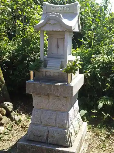 勝音寺の末社