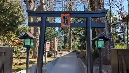柞祖霊社の鳥居