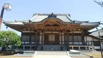 梅岩寺の本殿・本堂