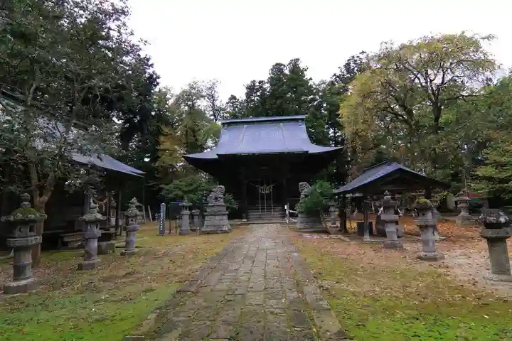 田村神社の本殿・本堂