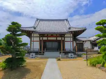 崇願寺の本殿・本堂