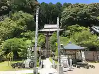 平等寺の本殿・本堂