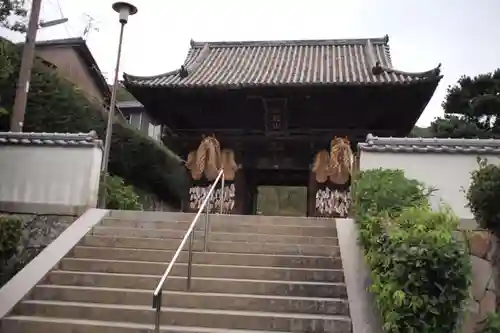西国寺の山門・神門