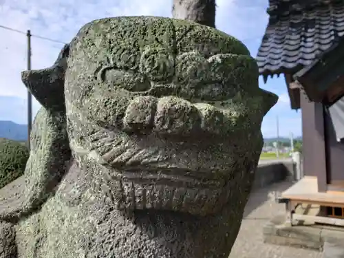 藤巻神社の狛犬