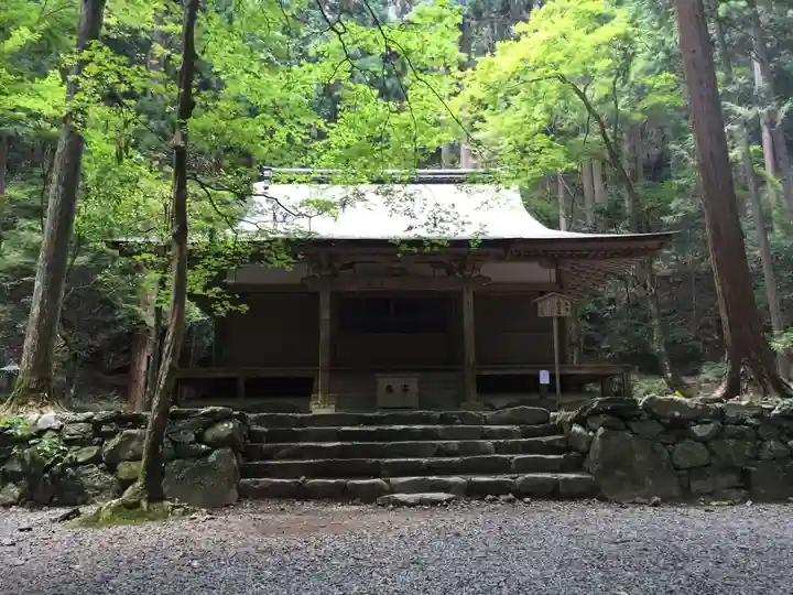 高山寺の本殿・本堂