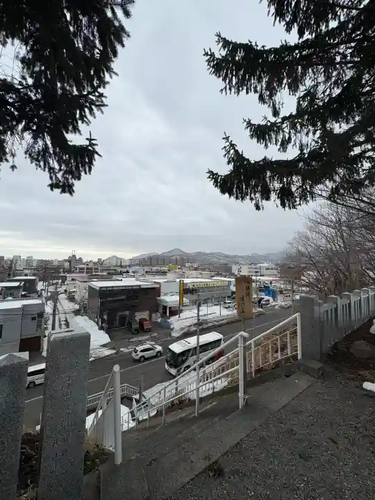 上手稲神社の{uncategorized: "未分類", other: "その他", undefined: "問題あり", building: "その他建物", grave: "お墓", sacred_gate: "鳥居", guardian: "狛犬", statue: "像", buddha: "仏像", history: "歴史", nature: "自然", garden: "庭園", animal: "動物", pagoda: "塔", temizu: "手水舎", mountain_gate: "山門・神門", sanctuary: "本殿・本堂", subordinate: "末社・摂社", art: "芸術", scenery: "景色", jizo: "地蔵", ema: "絵馬", goshuin: "御朱印", omikuji: "おみくじ", items: "授与品その他", amulet: "お守り", goshuincho: "御朱印帳", eats: "食事", festival: "お祭り", votive_dance: "神楽", shichigosan: "七五三参", wedding: "結婚式", experience: "体験その他", initially: "初詣", around: "周辺", anti_infection: "感染症対策"}