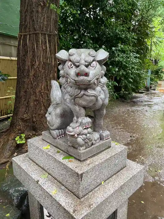 銀杏岡八幡神社の狛犬