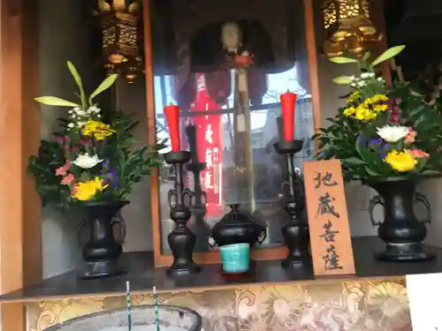 弥勒院の本殿・本堂